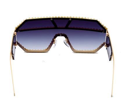 Handgefertigte Sonnenbrille mit großem Rahmen und Strasssteinen 
