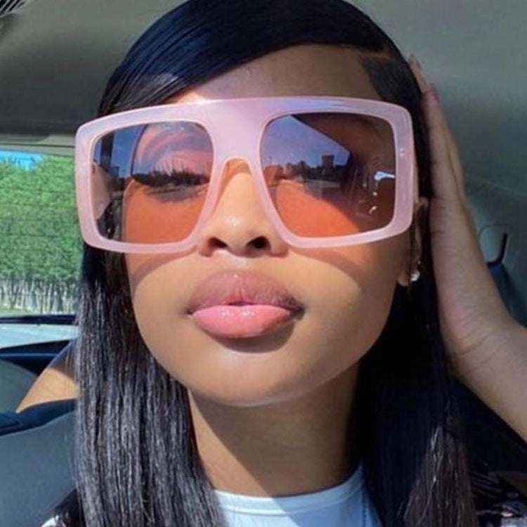 Quadratische Strandsonnenbrille für Damen mit großem Rahmen