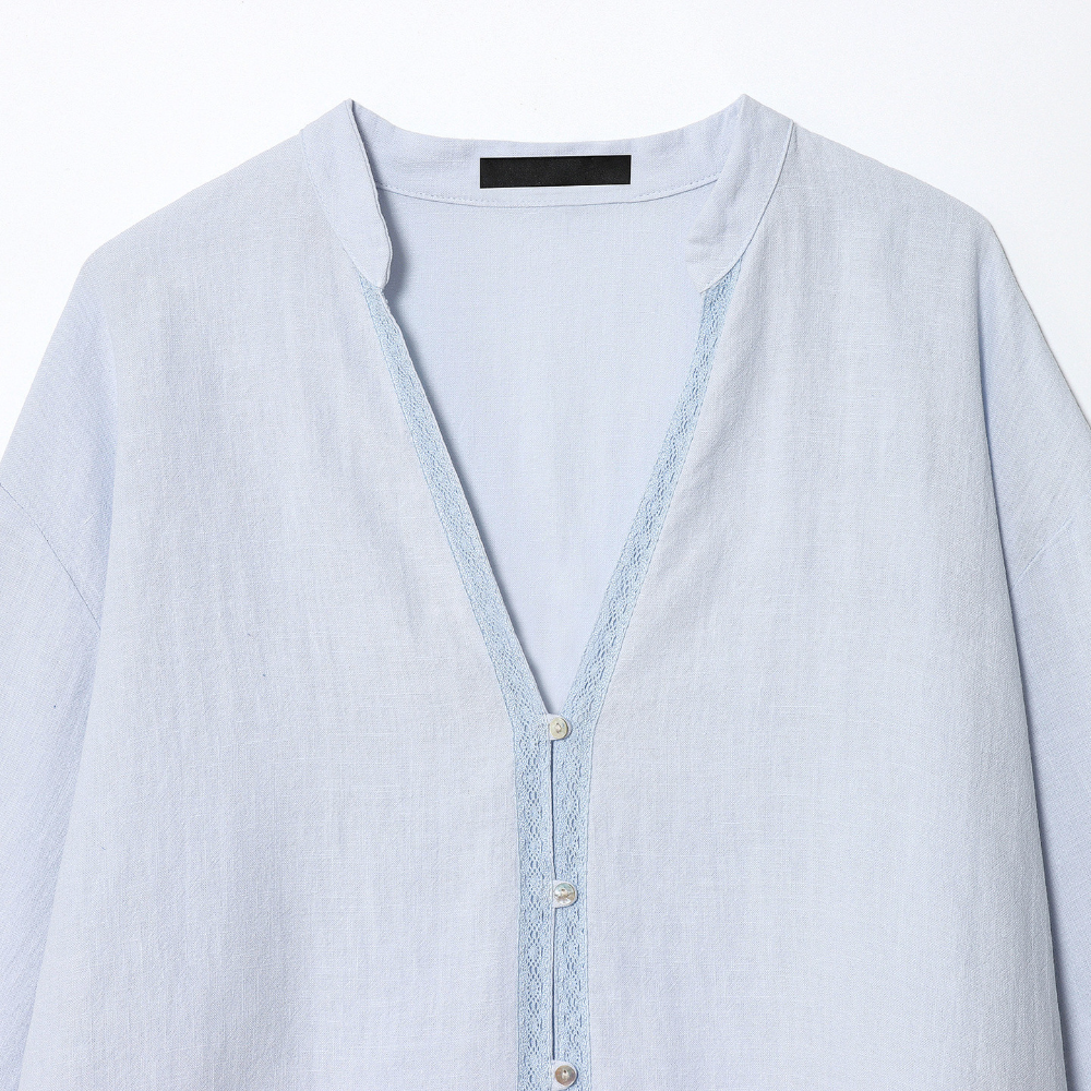 Lace-Trimed V-Neck Short Loose Shirt