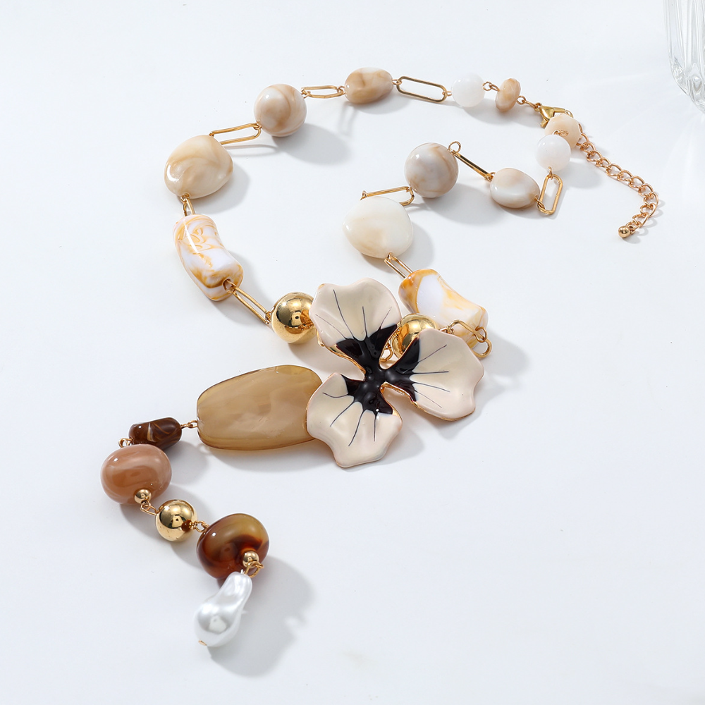 Large Flower Resin Beaded Necklace