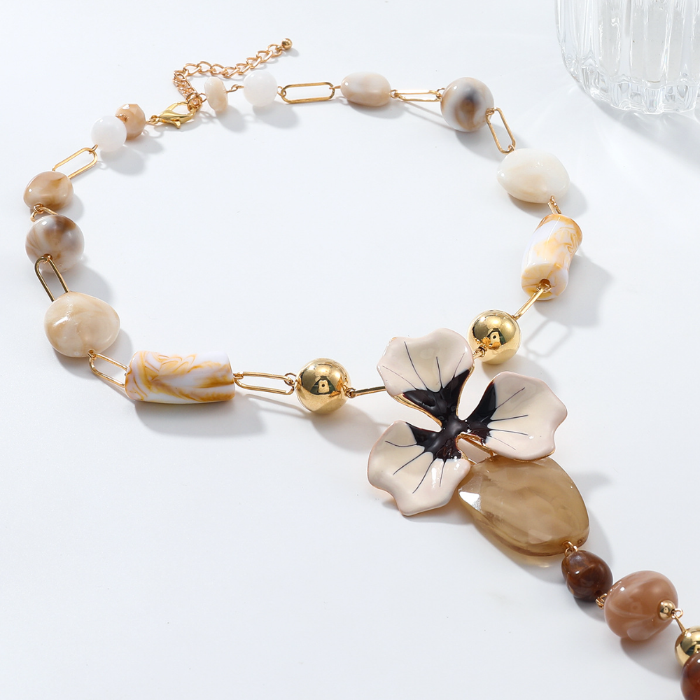 Large Flower Resin Beaded Necklace